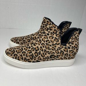 Steve Madden Women’s Leopard print Sneaker Size 9 Brand new